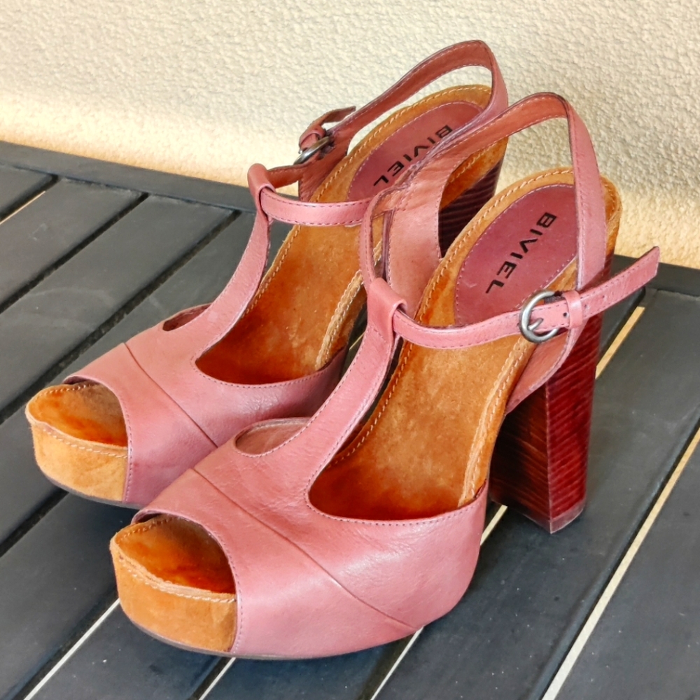 Biviel Leather T-Strap Platform Heels Buckle Mauve